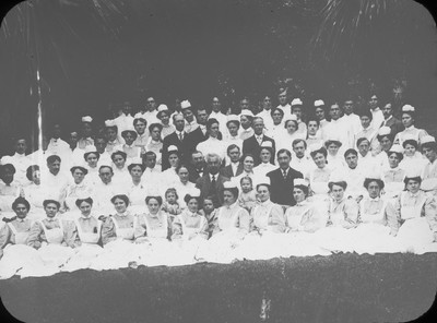 St. Helena Sanitarium students and staff, unknown year