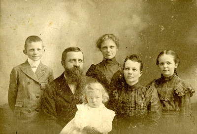 Edward Gunder Olsen, his wife Elizabeth E. Hanson Olsen and their four children
